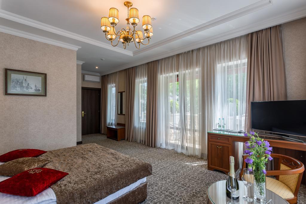 De Volan Boutique Hotel Одеса Екстериор снимка